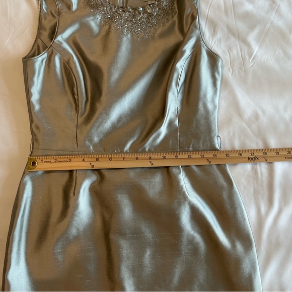 Catherine Regehn Silver elegant cocktail dress size 6 - Picture 9 of 12